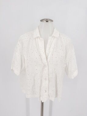 Abercrombie & Fitch White Eyelet Button-Front Short Sleeve Shirt